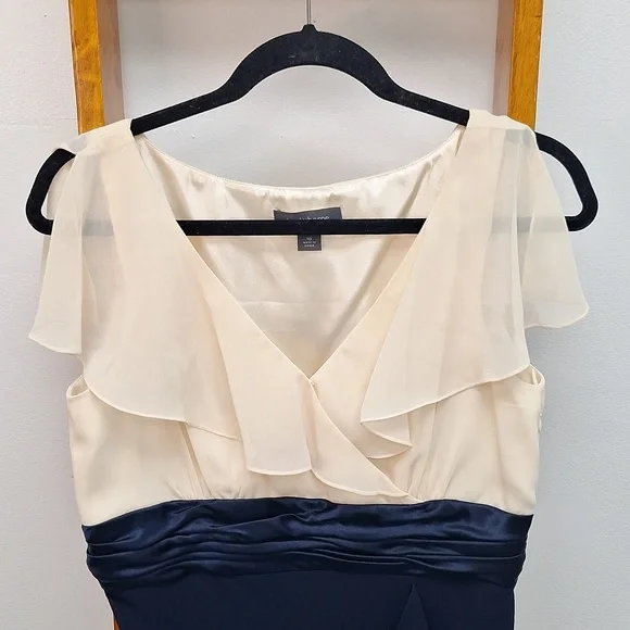 Liz Claiborne Tulip Dress Off White and Navy Blue Size 10 - Picture 2 of 16